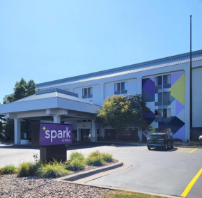 Spark by Hilton Green Bay